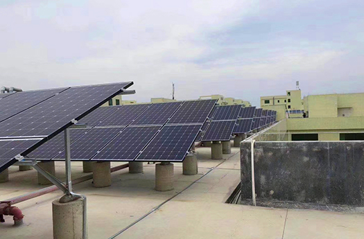 Système d'alimentation solaire sur réseau 100KW pour usine de fabrication en Chine