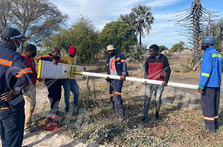 80W tout en un réverbère solaire pour le village d'Etsha du Botswana