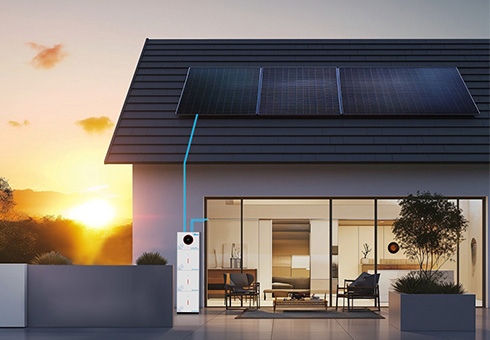 Avec des batteries au lithium fiables, il garantit que l'énergie stockée reste disponible pendant les périodes de faible ensoleillement ou de panne de réseau.