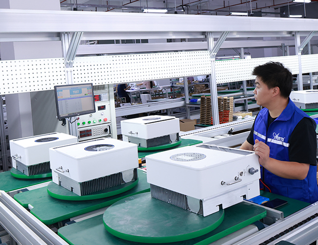 Onduleur solaire hybride monophasé 6KW IP65, inverseur on/off réseau (AN-HYI)