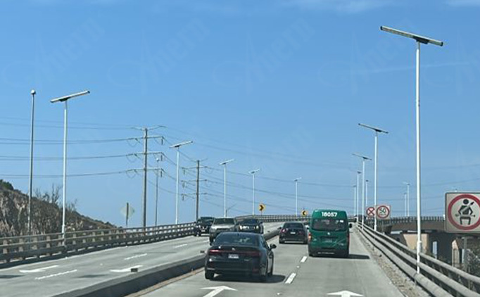 Projet d'installation de réverbères solaires tout-en-un au Mexique